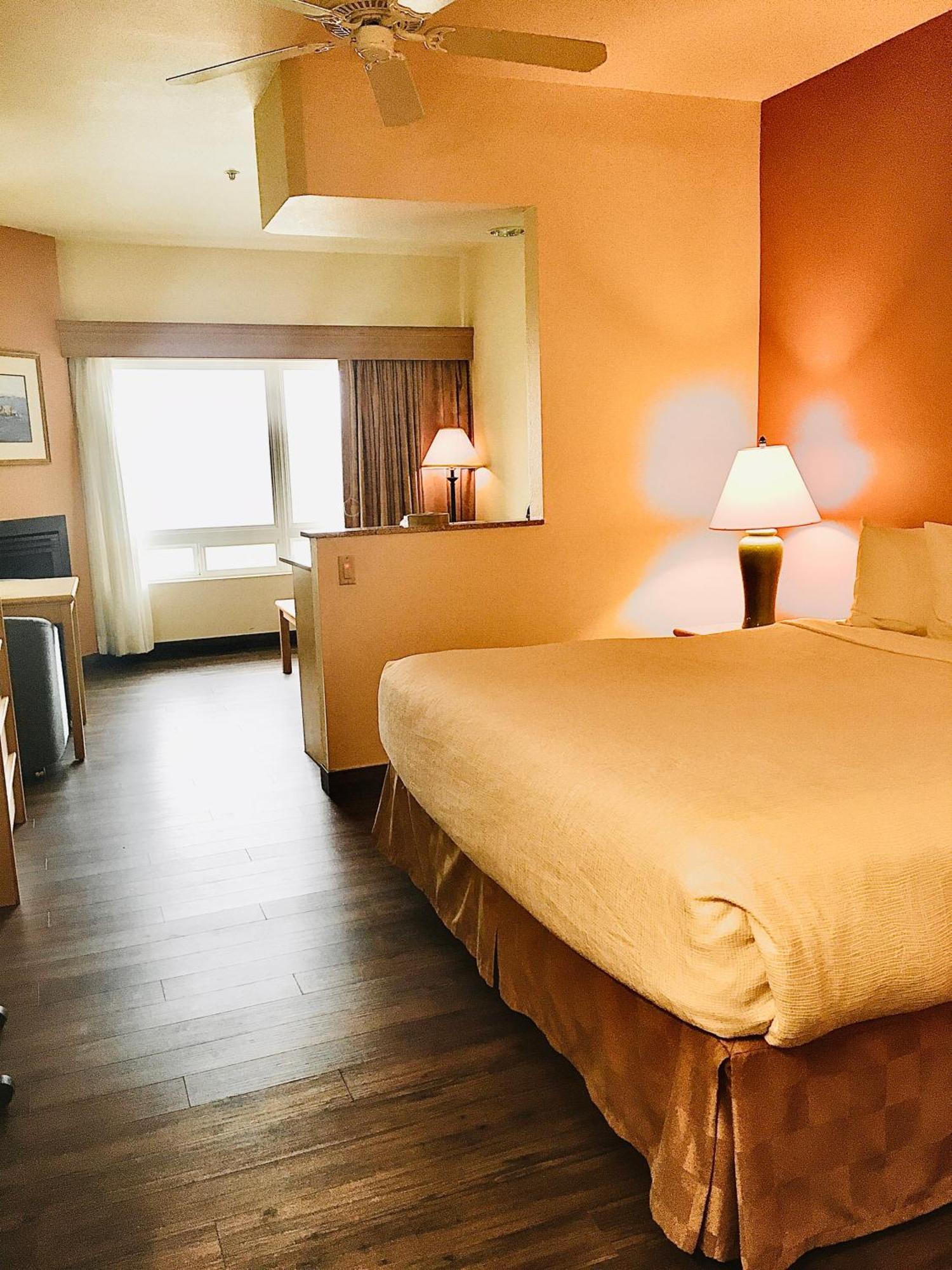 Lighthouse Suites Inn Ocean Shores Extérieur photo