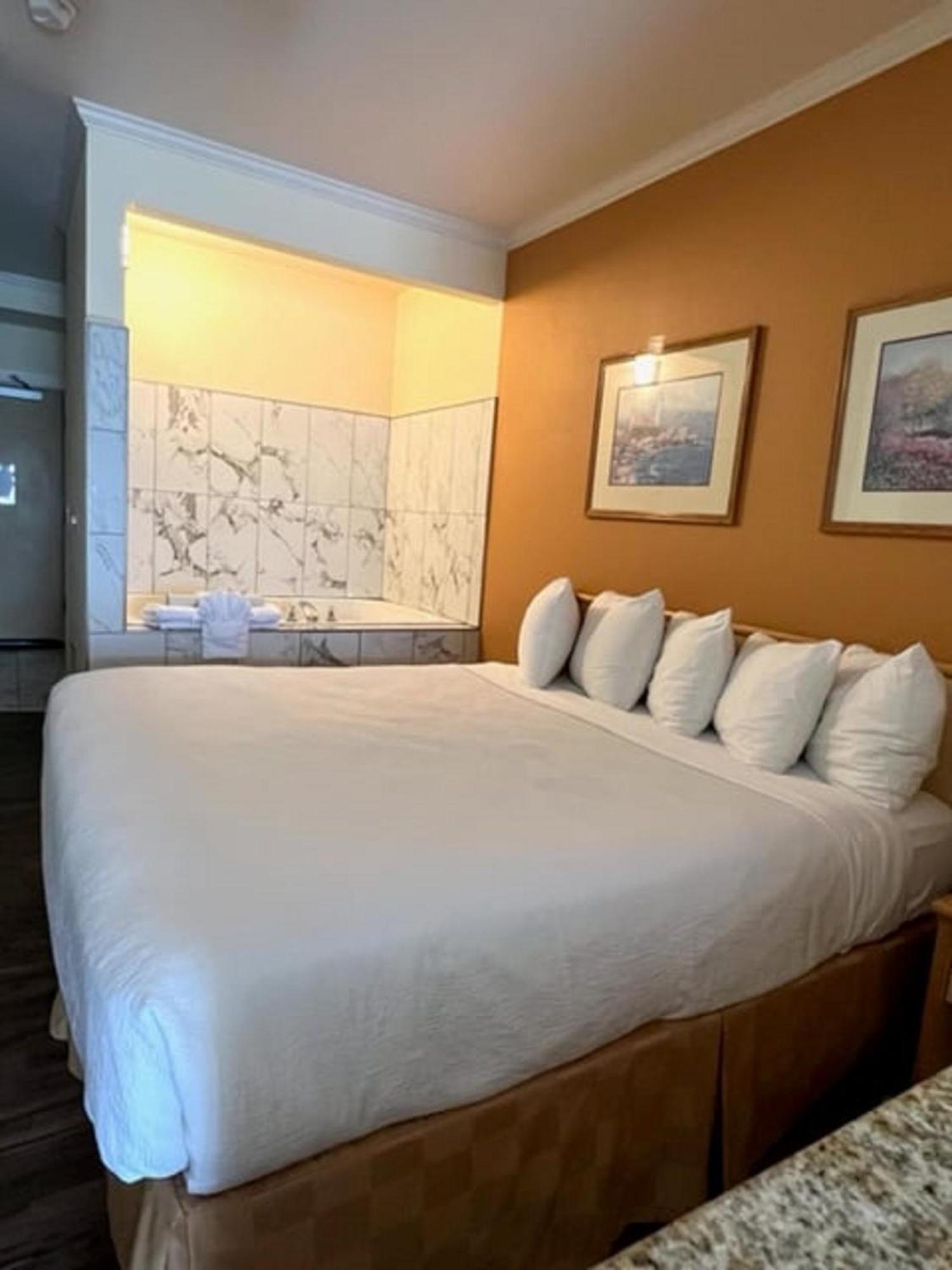 Lighthouse Suites Inn Ocean Shores Extérieur photo