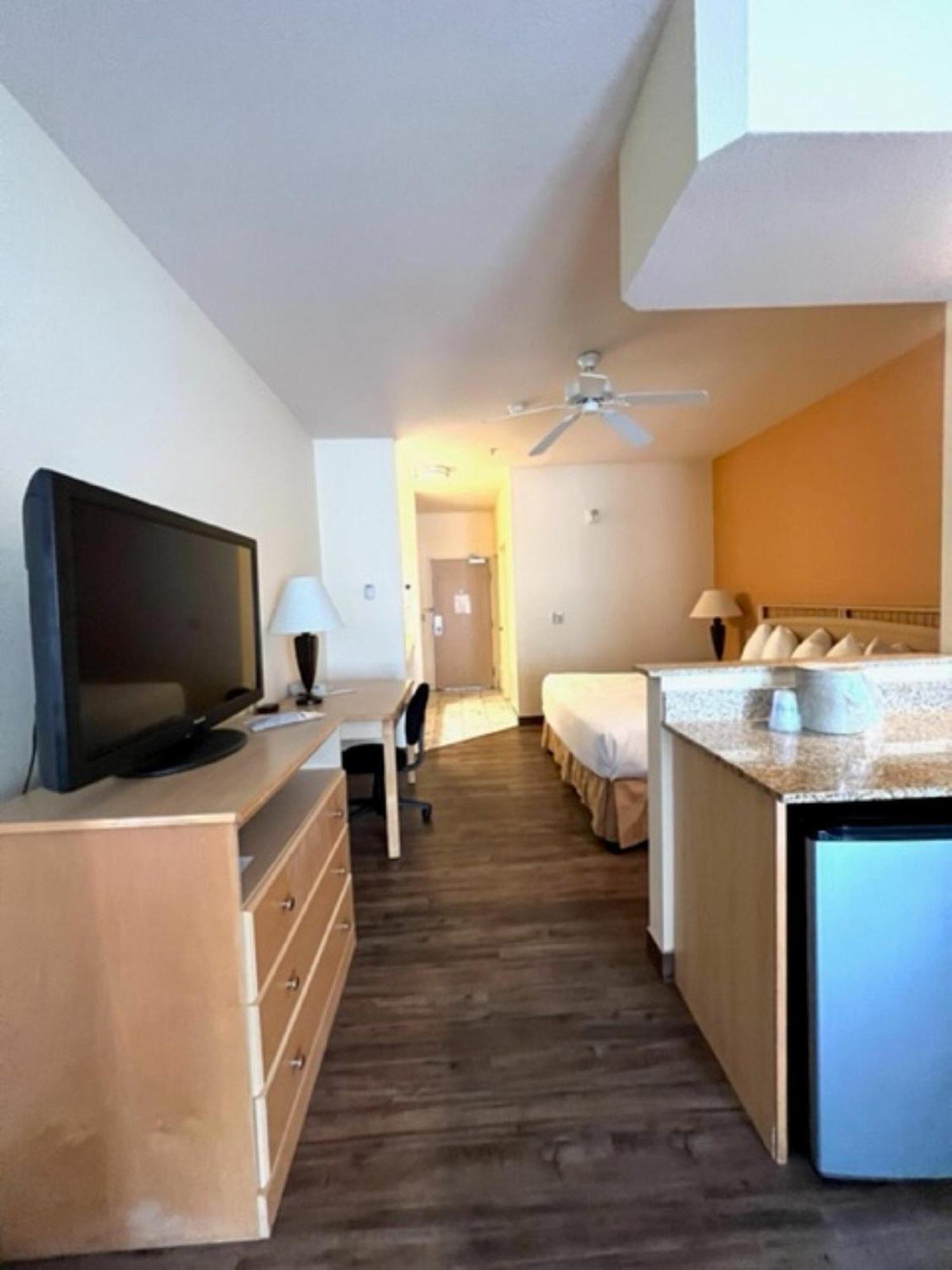 Lighthouse Suites Inn Ocean Shores Extérieur photo