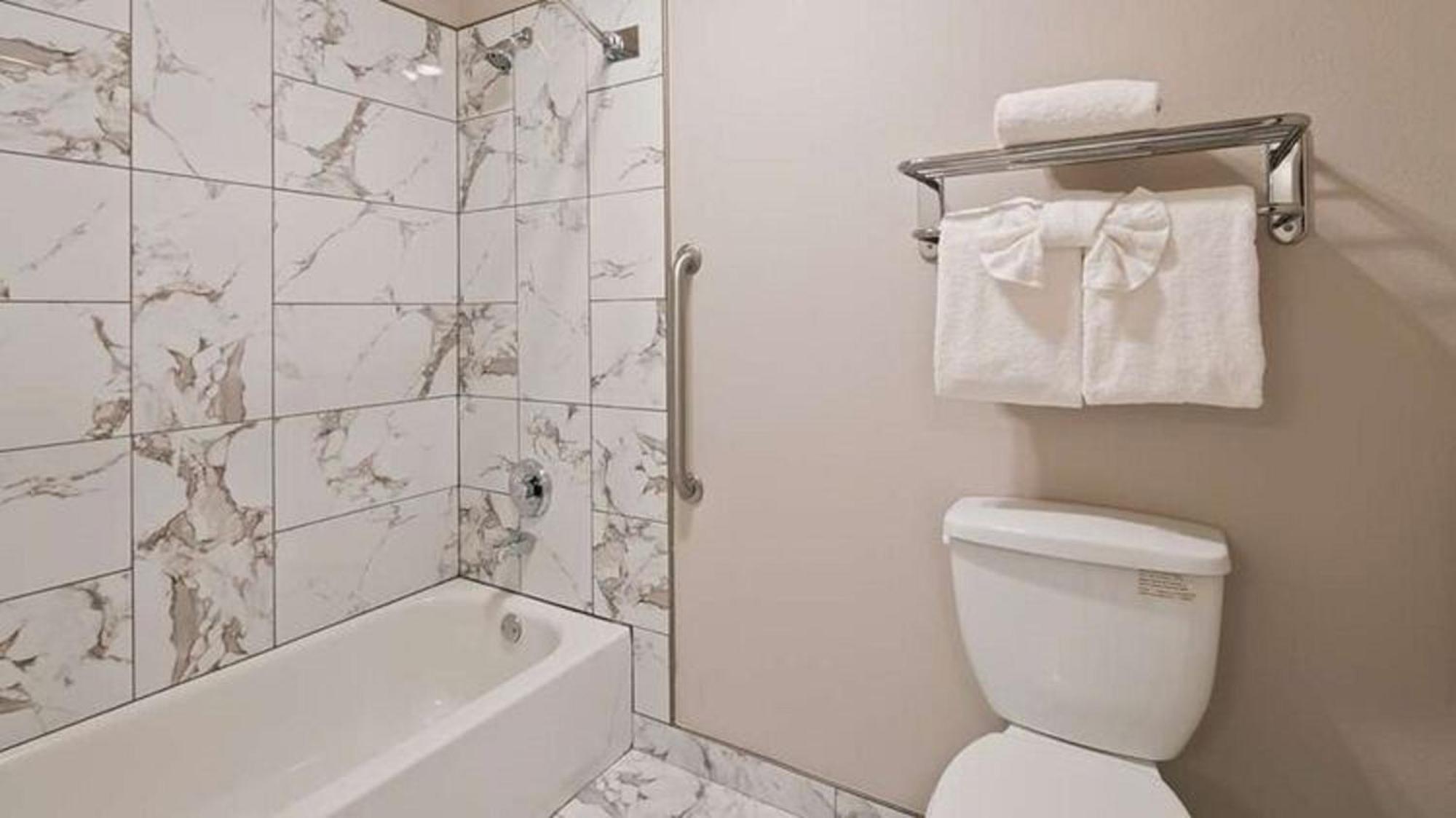 Lighthouse Suites Inn Ocean Shores Extérieur photo